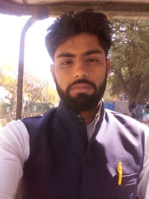 अध्यक्ष - रक्षक सेवा समिति उ. प्र. व विधि छात्र दयानन्द कालेज आफ लां कानपुर ।
