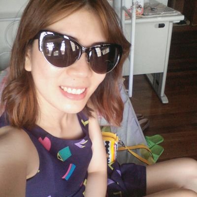 bumblBeeCarpio's profile picture. 光的方向