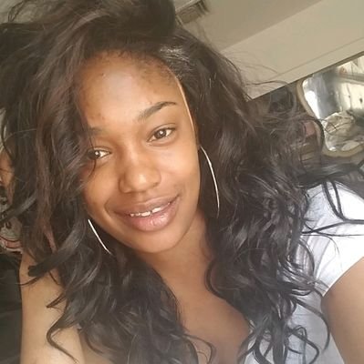 TatiShaRee's profile picture. Living life, embracing the change, and learning new things everyday IG:brownskintwin12