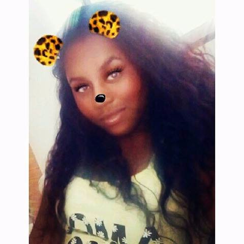 _anamarcelle's profile picture. :)