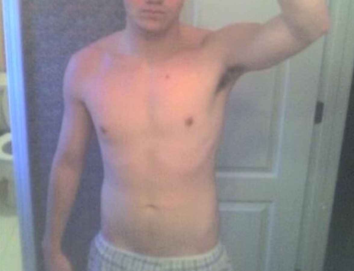 Bi curiosity. Trans girls are my weakness. I really enjoy couples. love sissies, and wives. I’m not really interested in single guys. Dm is always open.