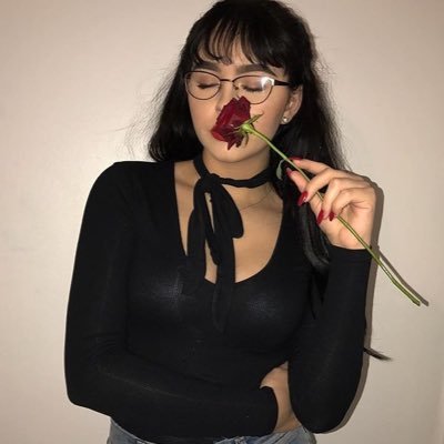 brutally honest reviews on ur favorite beauty products 🥀dm suggestions for future products and/or companies