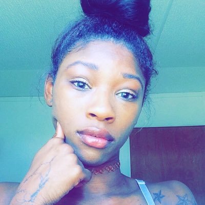 Your Favorite Glo Girl Only 19 😔🌹 , 1 of 5 ✨😏 booking 👇🏾kekeewashington@gmail.com DATWAY🗣💲
