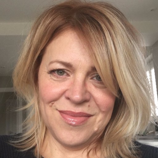 beckylauder2's profile picture. My name is Becky Lauder and I am a globally experienced enterprise software business development professional and key account director