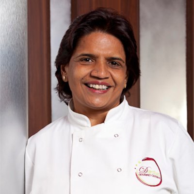 We provide gourmet catering for weddings & corporate events.Our home dining services are amongst the finest in the UK.
call Masterchef Daksha on 07957396597.