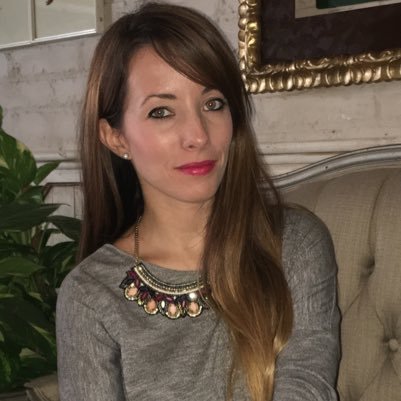 crisrodo's profile picture. 💻 Online #Marketing & #SocialMedia en @siemens_es 🤓 Seriéfila y Cinéfila 🤔 El éxito sólo viene antes que el trabajo en el diccionario (Mis opiniones)