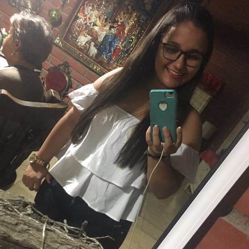 isa03121's profile picture. love, dreams and laught