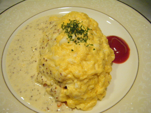 saviorsavior's profile picture. 一ツ木通りのセブンイレブンの５かいにある　レストランBARです☆
オムライスが日本一おいしいです！！

赤坂出口　１番より　３０秒　かわいいｽﾀｯﾌイケメンｽﾀｯﾌで　お待ちしてます♪