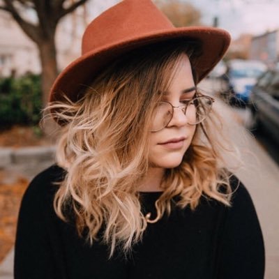 flawedmonet's profile picture. i still use my old 1d fan twitter lol sry #ilovemyfans