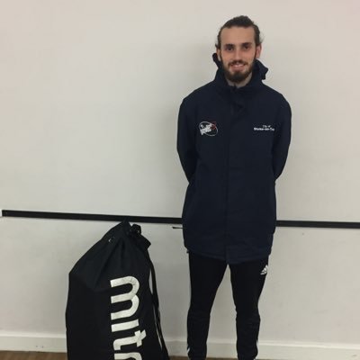 Masters of Education 👨 Qualified PE Teacher⚽️ BSc PE and Youth Sport Coaching @ Staffordshire University. Football specialist with passion for invasion games.