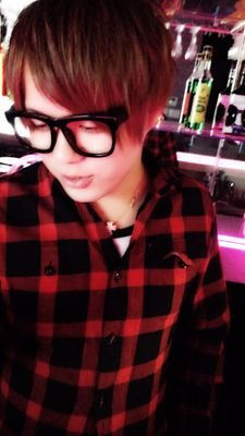 purao123's profile picture. 大阪ミナミVEGA・ホスト 初回飲み放題1000円です！ 飲みに来たい女の子大歓迎！ もちろん！働きたい男の子も大募集！ 未経験の方でも大歓迎ですよ♪ 即日体験料出せますのでDM待ってます^^ #ミナミ#ホスト#体験#夜職#酒好き#初回 #DM歓迎#イケメン#おもしろい#相互フォロー