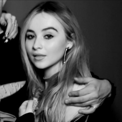 aspiresabrina's profile picture. @sxbrinaannIynn