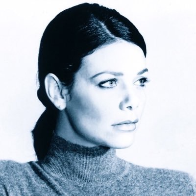 MeredthSalenger Profile Picture