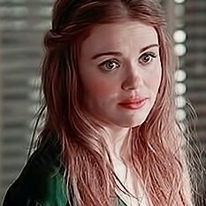 xRxbelMxndane's profile picture. |16|.《M u n d a n e.》Little Redhead. Ajena a todo el mundo de las Sombras. Una adolescente normal con una vida normal. ¿Demonios? #FLR.