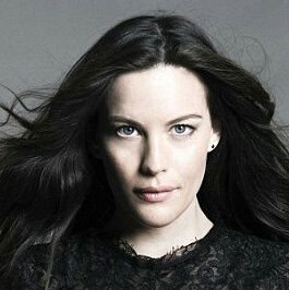 I am the Evenstar. I know I have a choice. But what if I choose the wrong path? Queen to @OminousEmperor