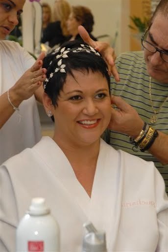Sou uma Profissional da área de Eventos.Depois de conquistar experiência na organização de eventos criei a Empresa Adriana Gunther Assessoria de Eventos.