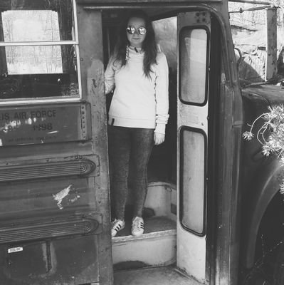 Vivi_Bing's profile picture. YouTube: ViviBing