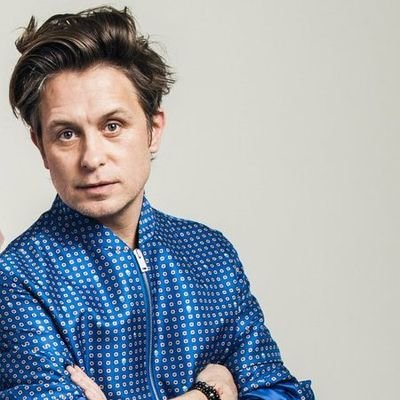 LisamenentiLisa's profile picture. 🎶🎶 EVERYBODY'S LIVING IN #WONDERLAND 🎶🎶 Waiting for the new TT album.Thatter since 1993. @garybarlow followed me on 31-05-16 MARK+GARY+HOWARD