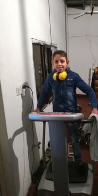 YsK7AwPbuNPoDfH's profile picture. 🌸🎻:
• أحَب ألتفاصِيل ألصَغيرة جداً  
   كـ "أبتسامتك" مثلاً 🐼❤️!

#البارون