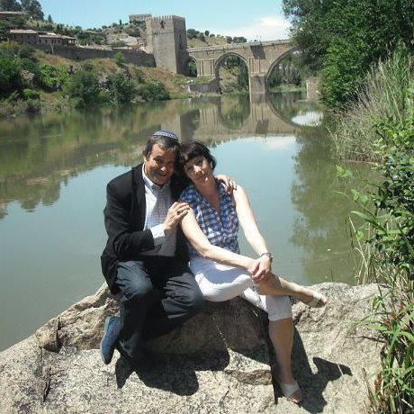 alem1954's profile picture. Ben Mikrá. Dr. en Geografía e Historia. Profesor e investigador UCM. Traductor-Intérprete Jurado de Ruso. Aprendiz de Apicultor y Apicultura.