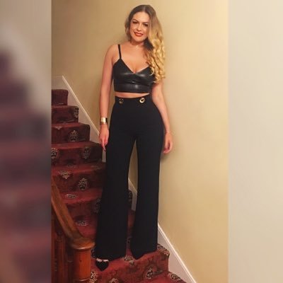 Mac makeup artist in Cork. Instagram: @jessica_scandrett