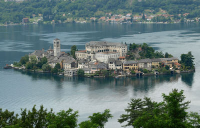 Holiday Homes at Lake Orta. Beautiful self-catering apartments at Lake Orta. Wake up to the best view on the planet! Special Offers | News | Amazing Views