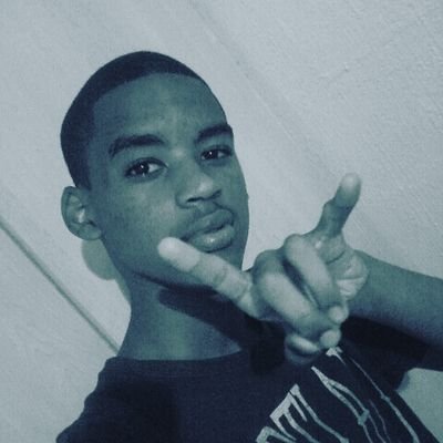 ColinKamfer's profile picture. Apex fam ' 😁😁