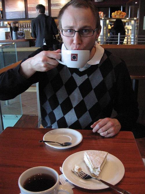 SW developer eli ohjelmoitsija.