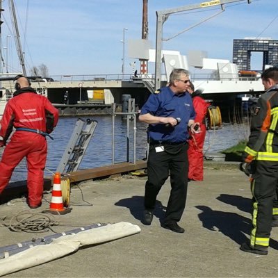 werkzaam bij brandweer Groningen eigen BHV opleidingsbedrijf verkoop van blusmiddelen. Sinds juli 2014 eigenaar van bhvstore.nl