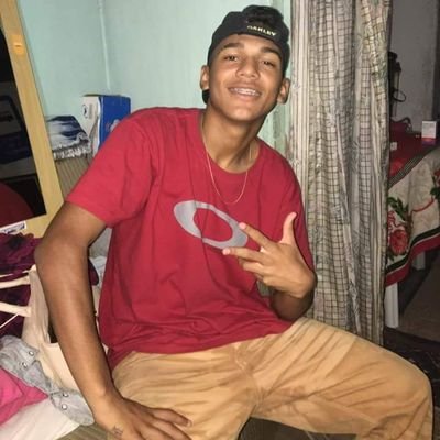 rodrigues_00's profile picture. Eu só confio em mim.