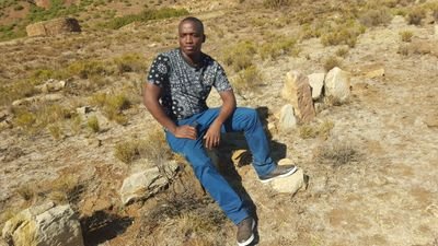 A Believer, Hussller and Hard Worker . loving Husband and a good Dad.