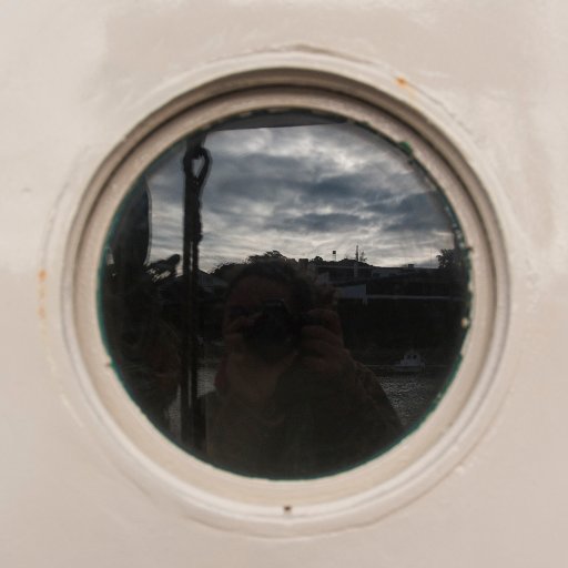 Realitzadora audiovisual / Artista contemporània / documentalista / fotògrafa i un llarg etc