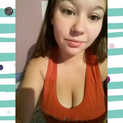 AlexxGiimenez's profile picture. ¿Cuántos árboles cortaste para hacer ese papel de pendeja?🌳