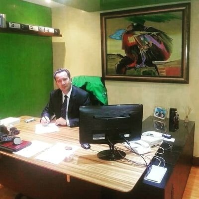Abogado especializado en derecho aduanero y del comercio exterior, universidad del Rosario