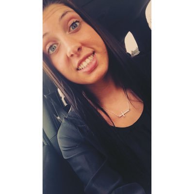 beth_klein14's profile picture. 