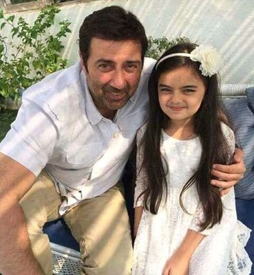 ArjunTa83339869's profile picture. Kaam yesa karo ki naam ho jaaye...
Naam yesa karo ki kaam ho jaaye...