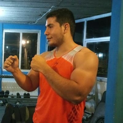 ManuelGzAg's profile picture. Los monos son demasiado buenos para que el hombre pueda descender de ellos.