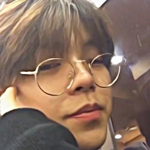 makeithot010's profile picture. 