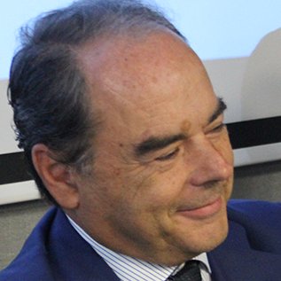 Abogado en Barcelona y Madrid. Presidente del Consejo Rector del ISDE y Consejero Delegado de Difusión Jurídica . Académico correspondiente de la RAJLE