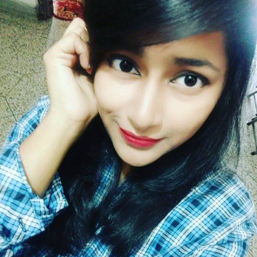 grad Student👩🏼🎓selfie freak🤳🏼taken💏makeup love💅🏼 💄Love to Travel✈ Foodie🍩🍔🍫 Music is my therapy🎶🎼🎸 Part time bookworm📚📔 Coffeeholic☕