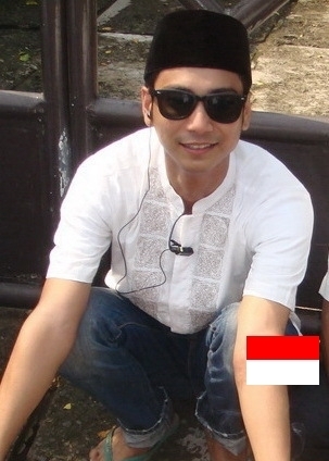 safiqsefo's profile picture. Punkrocker | Frenger | Musician | Traveller Freaks | Art | thinker | learner | reader | smile | pray | action | Creative Motion & Design | IG: safiqsefo