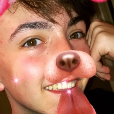 alrightaryn's profile picture. Hey follow me and I will follow you back