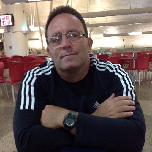 Professor de Educação Física ( Personal Trainer, Treinamento Funcional, Natação, Corridas de Rua, Consultória em Atividade Física e Motivação)
