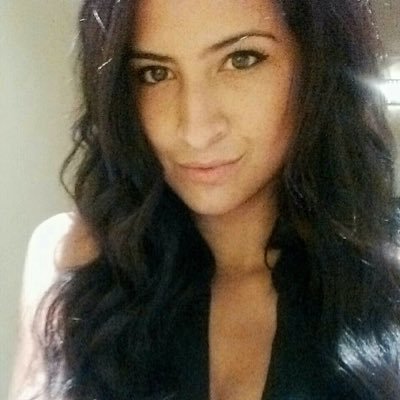 elleuprti's profile picture. Livin' and lovin' ✌️