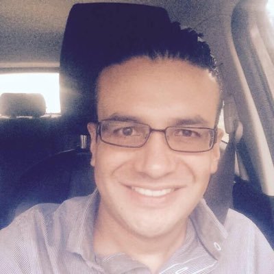 Contador, Administrador, Financiero, Melomano, Salsero. Hincha de Milllonarios.