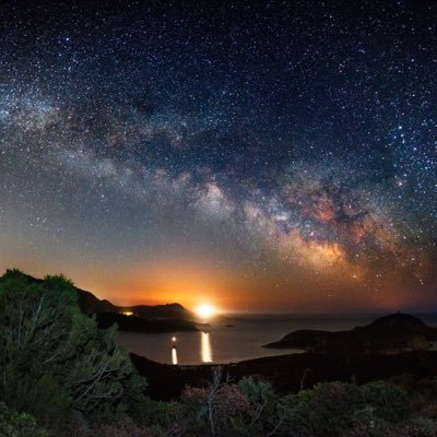 _claudelicious_'s profile picture. 