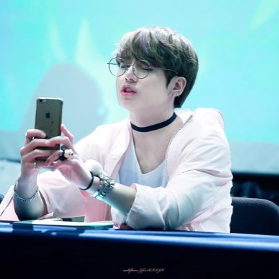 MIKA725778091's profile picture. 韓国人大好きです＊グクよりallです😍＊無言フォロー〇＊ばんたんAMRYは良ければフォローお願いします！＊福岡6/25参戦(マリンメッセ)します！！＊AMRYの皆さん大好きです！！