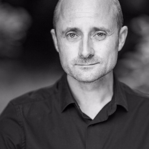 Actor. Represented by @CAM_London. Recently starring in It's A Sin @Channel4 @HBOMax https://t.co/uDnR7PscL6 also can be seen in @bbcwales Hidden & Hinterland