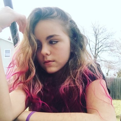 go subscribe to my YouTube channel K G insta:kikiblue0206 snapchat:Kira.609 musical.ly:Kira_609