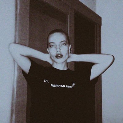 llamamll123's profile picture. 